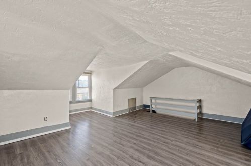 3115 Shadeland Ave, Pittsburgh PA 15212-2620 exterior