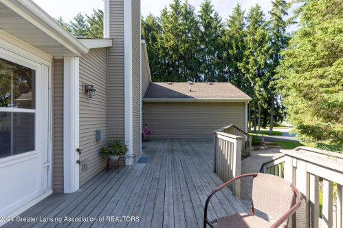 5820 Coleman Rd, East Lansing MI 48823-9218 exterior