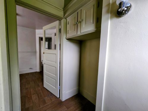 2212 Clarke St, Milwaukee WI  53206-1518 exterior