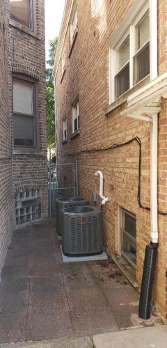 5112 Mango Ave, Chicago IL 60630-4665 exterior