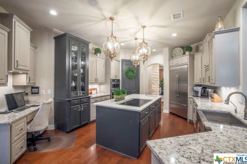 2763 Frontier, Spring Branch TX 78070-5949 exterior