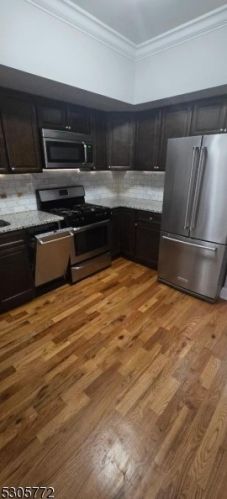 199 Parkhurst St, Newark, NJ 07114-2607