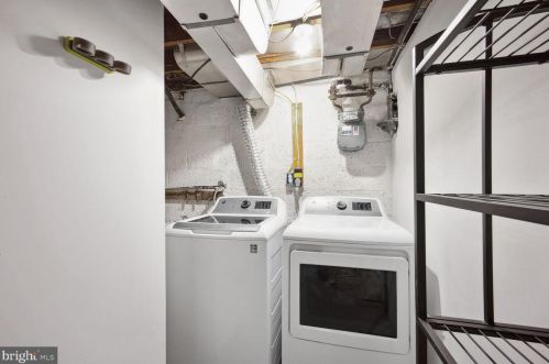 2836 Fairhaven Ave, Alexandria VA  22303-2209 exterior