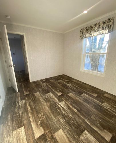 29 Hazel Dr, Concord NH 03301-3426 exterior