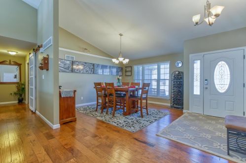 2880 Woodbridge Est Dr, Saint Louis MO 63129-5723 exterior