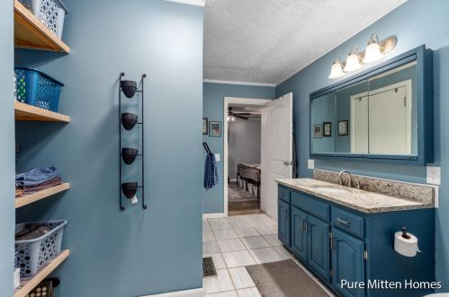 714 State St, Belding MI  48809-9214 exterior