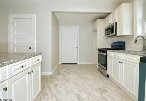 1433 Clinton Ave, Irvington NJ 07111-4247 exterior