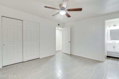 9301 29th St, Tucson AZ  85710-8015 exterior