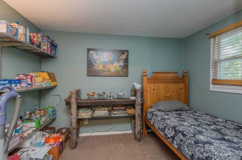 1370 Walnut Ave, Bohemia NY 11716-2110 exterior