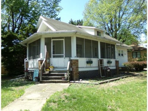 711 4th St, Millersville, IL 62557-1661