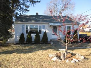 2237 Neil St, Schenectady, NY 12306-4430