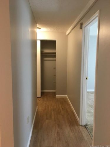 166 Gravel St, Meriden CT 06450-4627 exterior