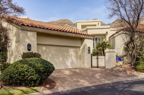 4987 Calle Brillante, Tucson AZ  85718-1822 exterior