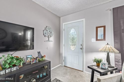 3732 Crocus Dr, Phoenix AZ 85053-5316 exterior