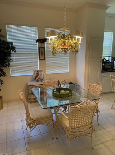600 Lambiance Cir, Naples, FL 34108-8703
