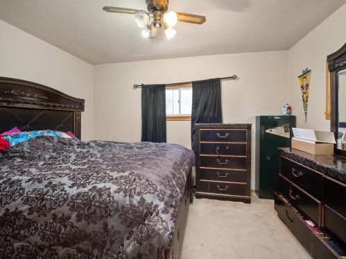 2151 18th St, Manitowoc WI 54220-6465 exterior