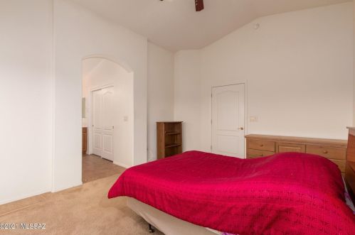 2425 Calle Sierra Del Manantial, Tucson AZ 85706-5052 exterior