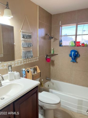 3624 Coronado Rd, Phoenix AZ 85008-3918 exterior