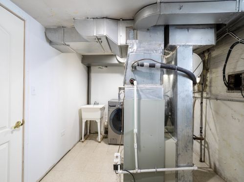 6749 Raven St, Chicago IL 60631-2533 exterior