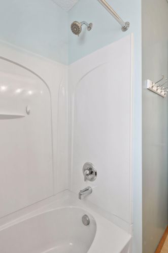 2473 Eyrie Dr, Saint Paul MN 55129-4211 exterior