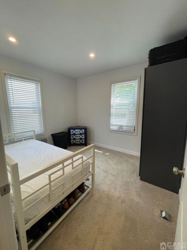 21 Douglas St, Perth Amboy NJ 08863-2205 exterior