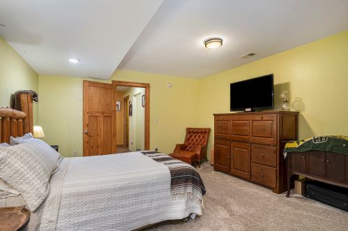 4950 Anderson Rd, Meskegon MI exterior