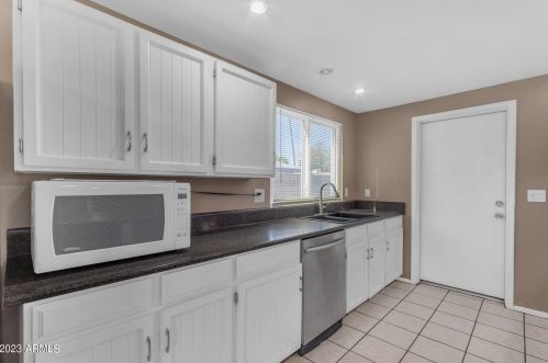 1403 Palomino Dr, Chandler AZ 85224-1639 exterior