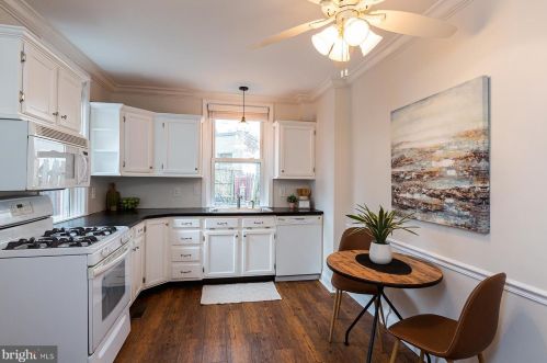 249 New Holland Ave, Lancaster PA 17602-2301 exterior