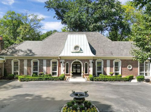 14 Overhills Dr, Saint Louis MO 63124-1532 exterior