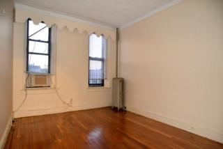 130 Bay 13th St, Brooklyn NY  11214-4504 exterior