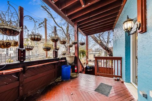 1112 Damen Ave, Chicago IL 60622 exterior