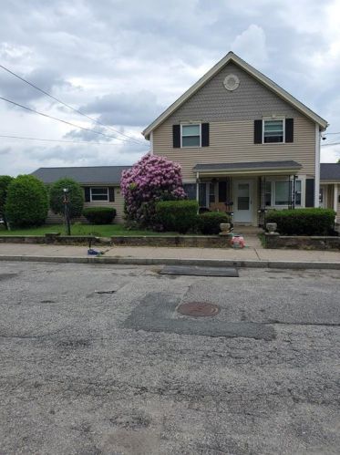 356 Rhode Island Ave, Woonsocket, RI 02895-5576