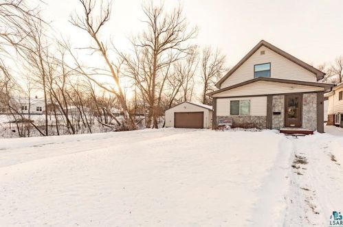 425 71 Ave, Duluth MN 55807-1842 exterior