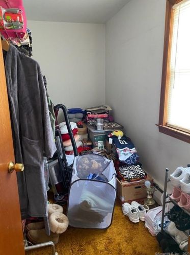 75 Orchard St, Wallingford CT 06492-4130 exterior