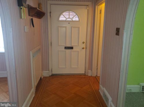 1002 Haworth St, Philadelphia PA 19124-2506 exterior