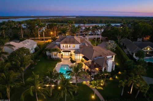 885 Admiralty Parade, Naples FL 34102-0000 exterior