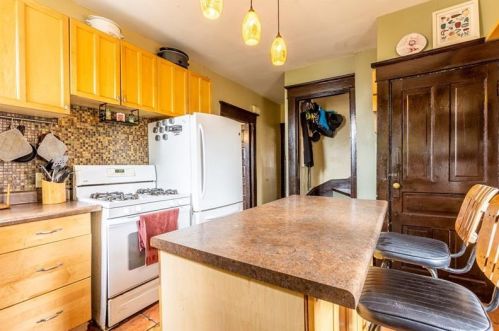 1406 Creedmoor Ave, Pittsburgh PA 15226-2438 exterior