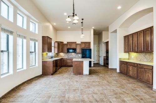 43928 20th St, Phoenix AZ 85006-2323 exterior