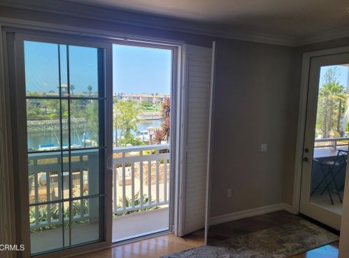 1447 Windshore Way, Oxnard CA 93035-1405 exterior