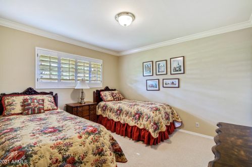 5539 2nd St, Phoenix AZ 85022-1508 exterior