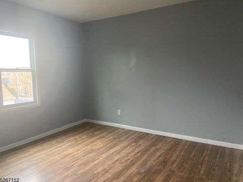 520 24th St, Paterson NJ  07514-2429 exterior