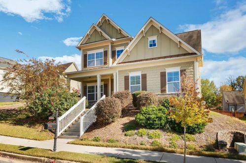 1623 Abbot Ln, Atlanta, GA 30318-4050