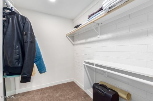 2319 41st Ave, Phoenix AZ  85009-1256 exterior