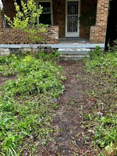 2035 Chalfant St, Pittsburgh, PA 15221-1203