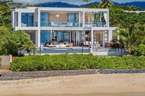 213 Kaalawai Pl, Honolulu HI 96816-4435 exterior