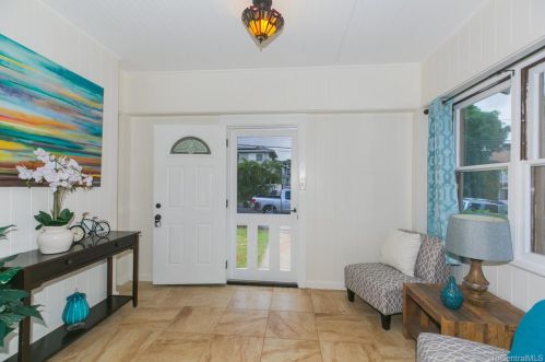 536 12 Ave, Honolulu HI exterior