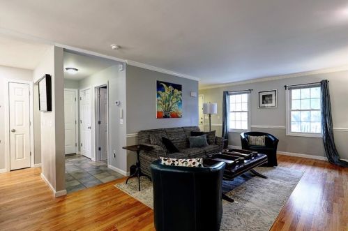 2131 Broad St, Providence RI 02905-3354 exterior