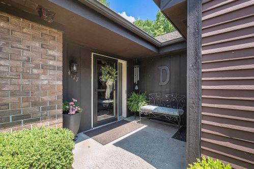 4177 Indian Spg Dr, Wyoming MI exterior