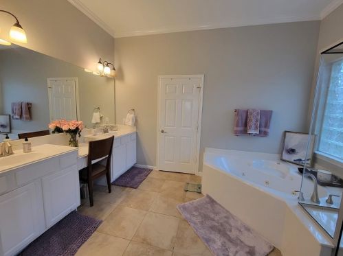 10206 Dover Fls Ct, Humble TX 77338-2844 exterior