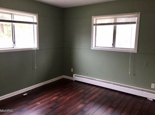 2691 32nd St, Grand Rapids MI 49512-1756 exterior